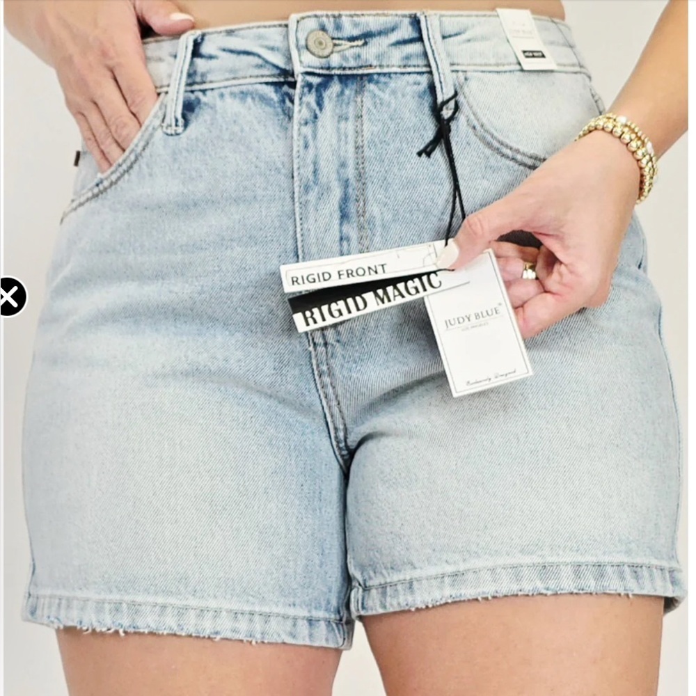 Judy Blue Magic Shorts